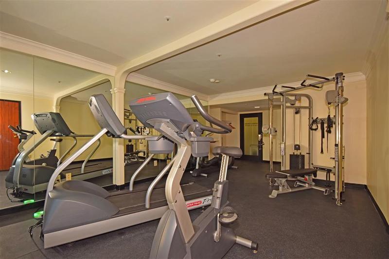 Best Western Plus Suites Hotel - Los Angeles Lax Airport イングルウッド エクステリア 写真