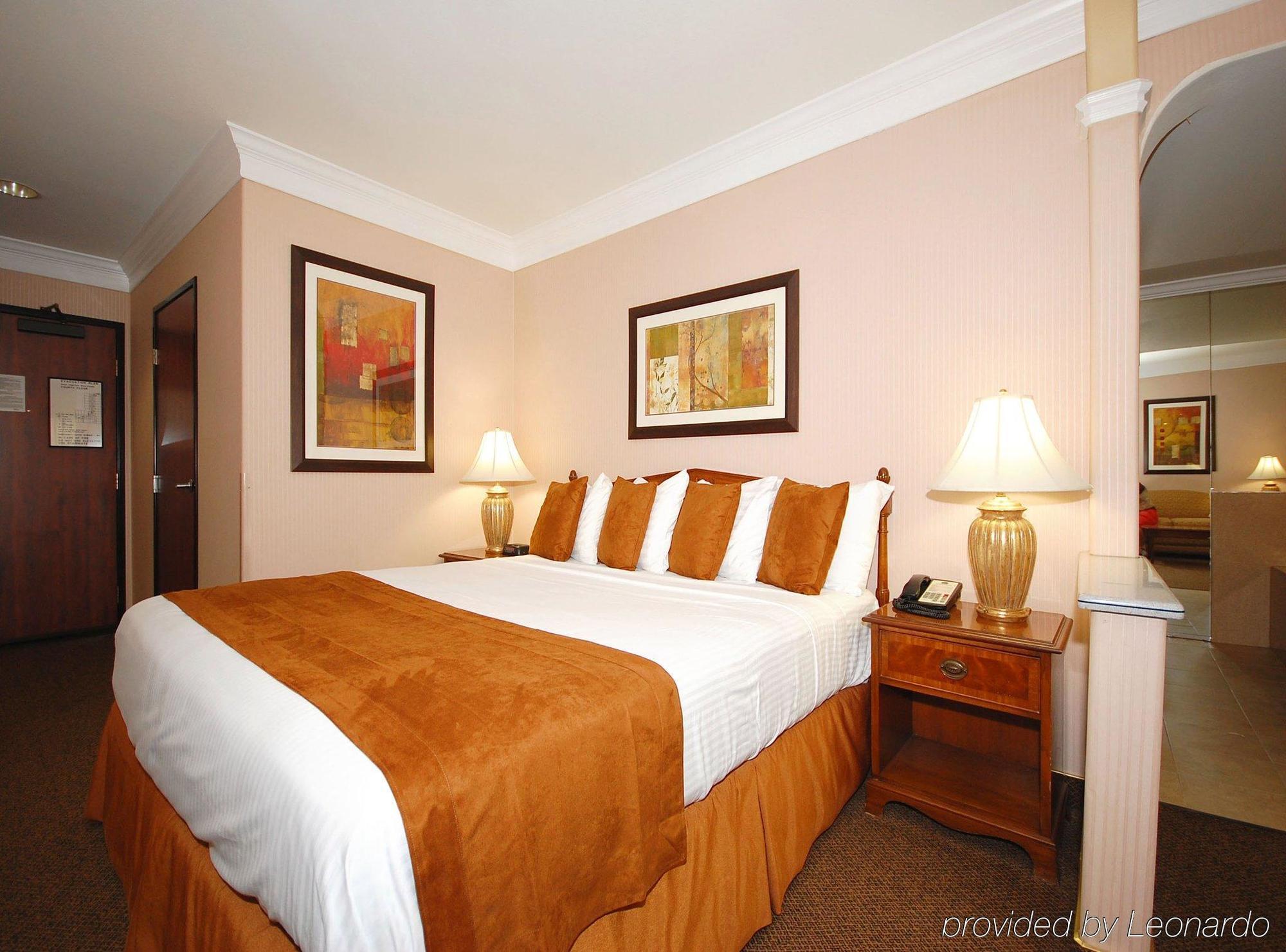 Best Western Plus Suites Hotel - Los Angeles Lax Airport イングルウッド 部屋 写真