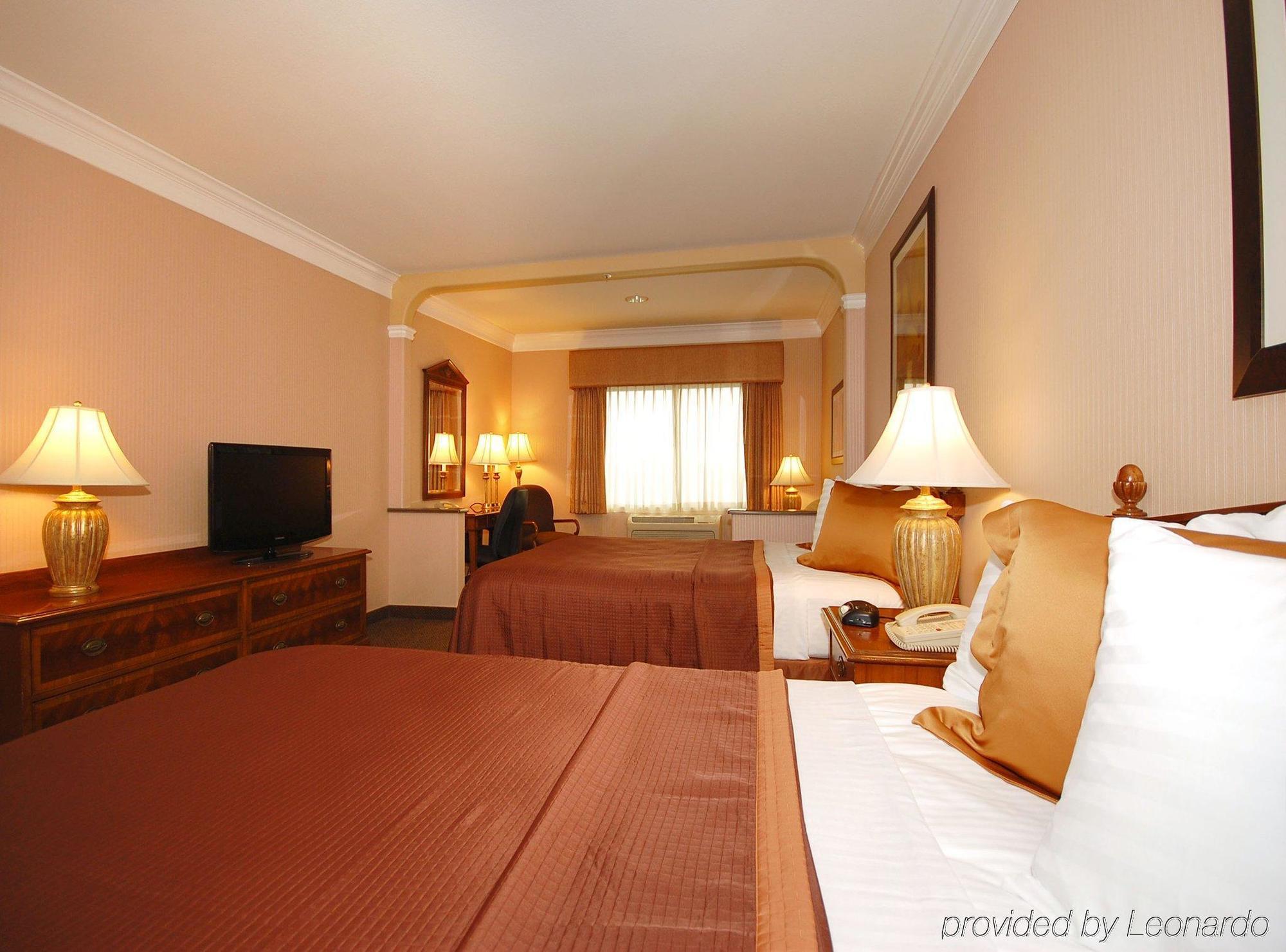 Best Western Plus Suites Hotel - Los Angeles Lax Airport イングルウッド 部屋 写真
