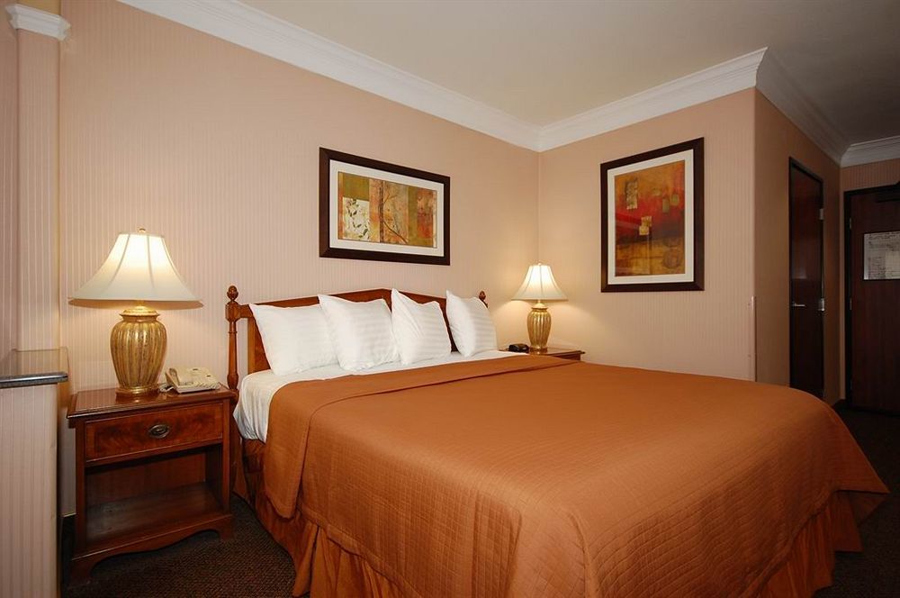 Best Western Plus Suites Hotel - Los Angeles Lax Airport イングルウッド エクステリア 写真