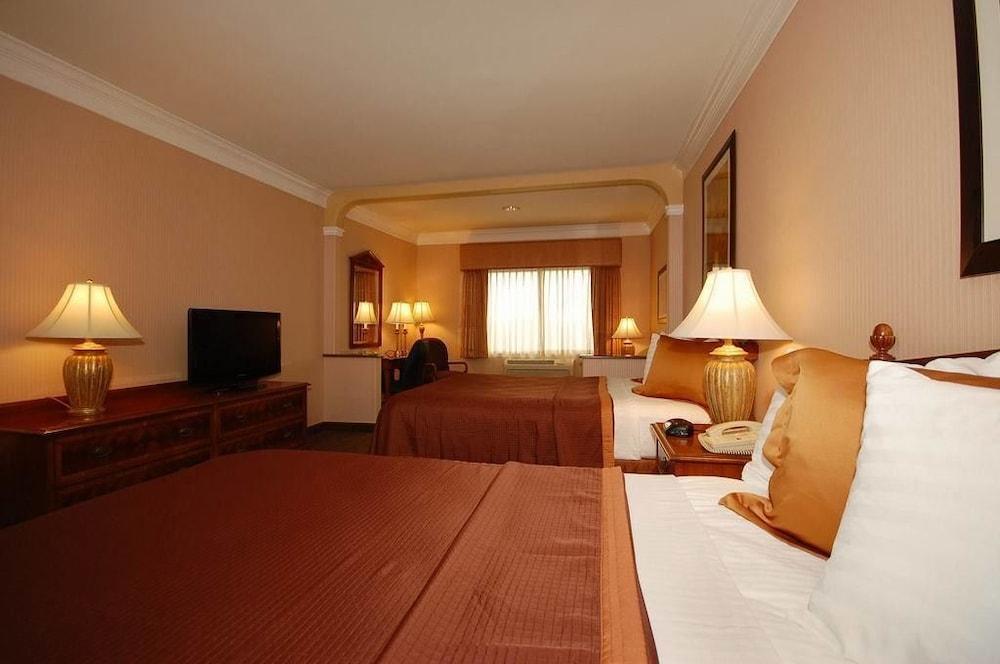Best Western Plus Suites Hotel - Los Angeles Lax Airport イングルウッド エクステリア 写真