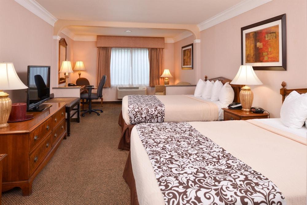 Best Western Plus Suites Hotel - Los Angeles Lax Airport イングルウッド エクステリア 写真
