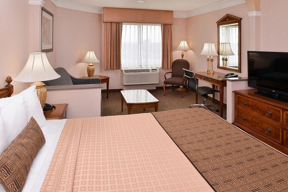 Best Western Plus Suites Hotel - Los Angeles Lax Airport イングルウッド エクステリア 写真